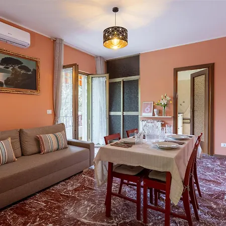 Apartman Armida - 1976 Trieszt