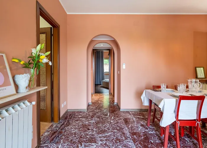 Armida - 1976 דירה