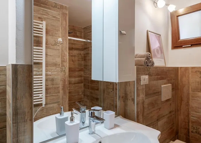 Armida - 1976 דירה